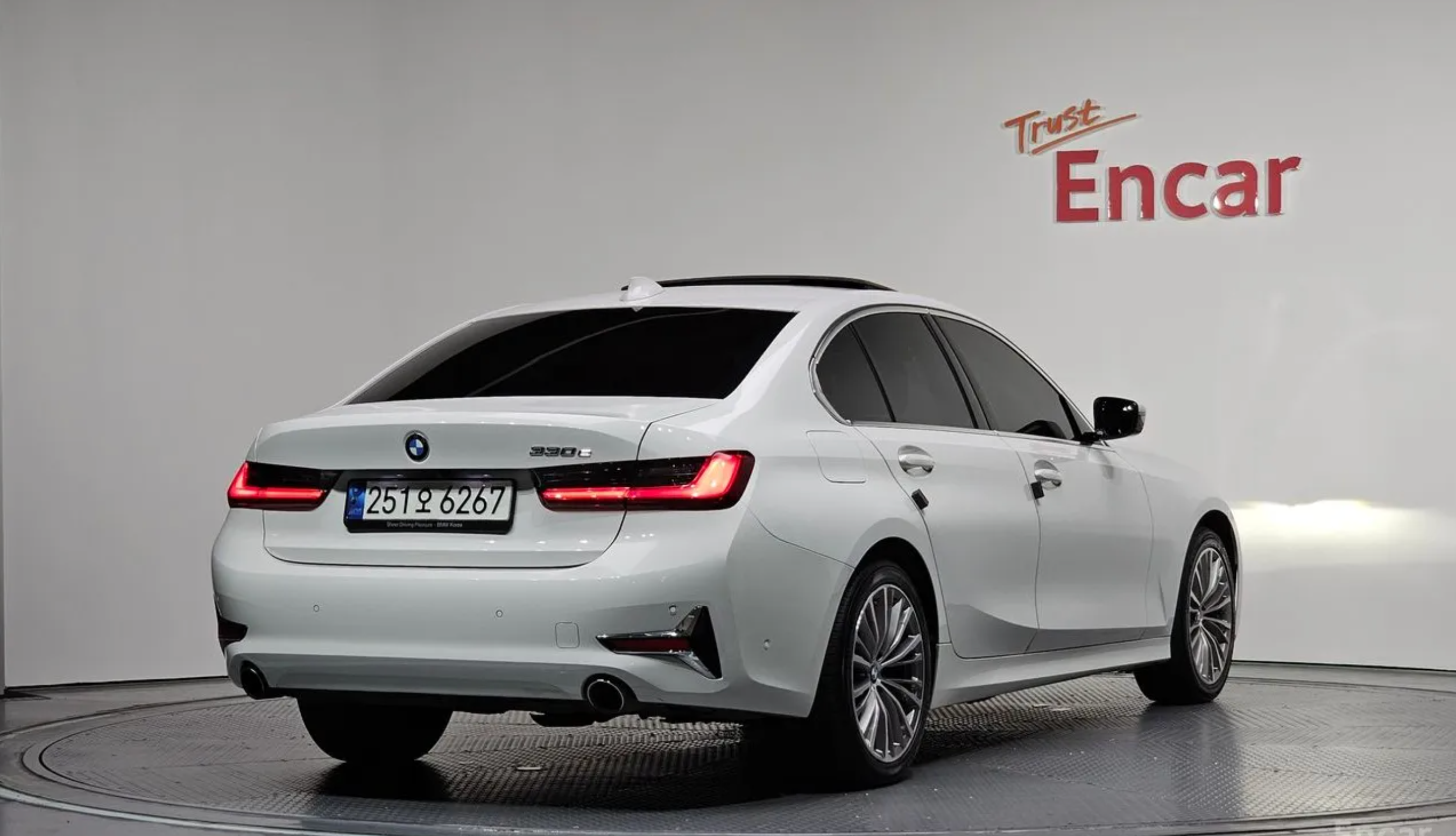 BMW 320e