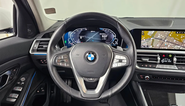 BMW 320e