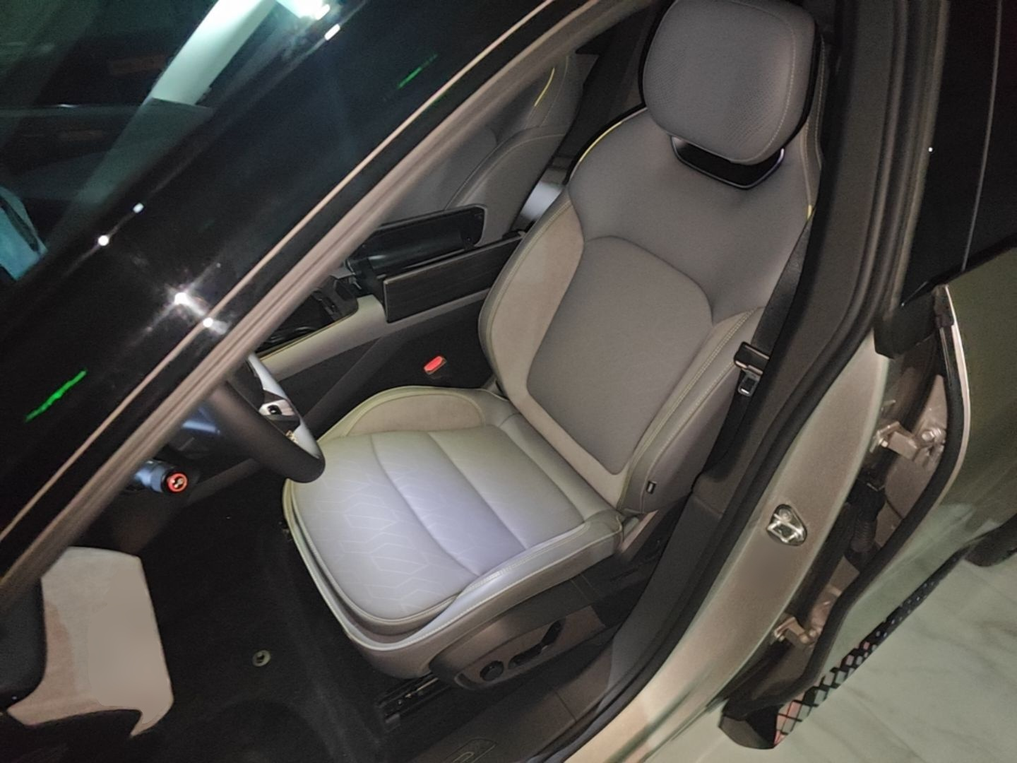 Lynk & Co 08