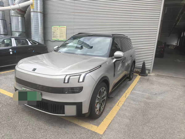 Lynk & Co 900