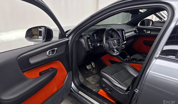 Volvo XC40