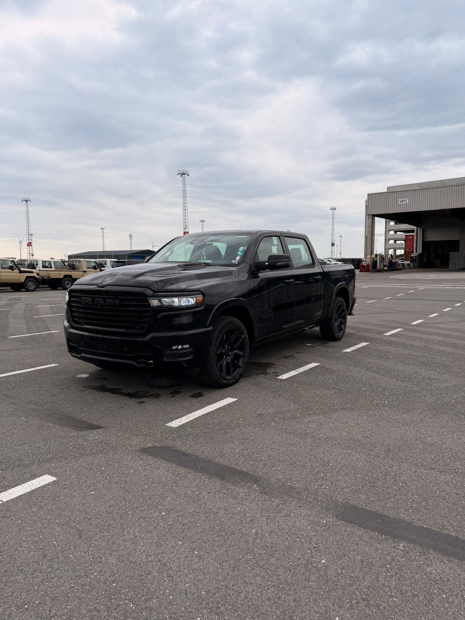 DODGE RAM
