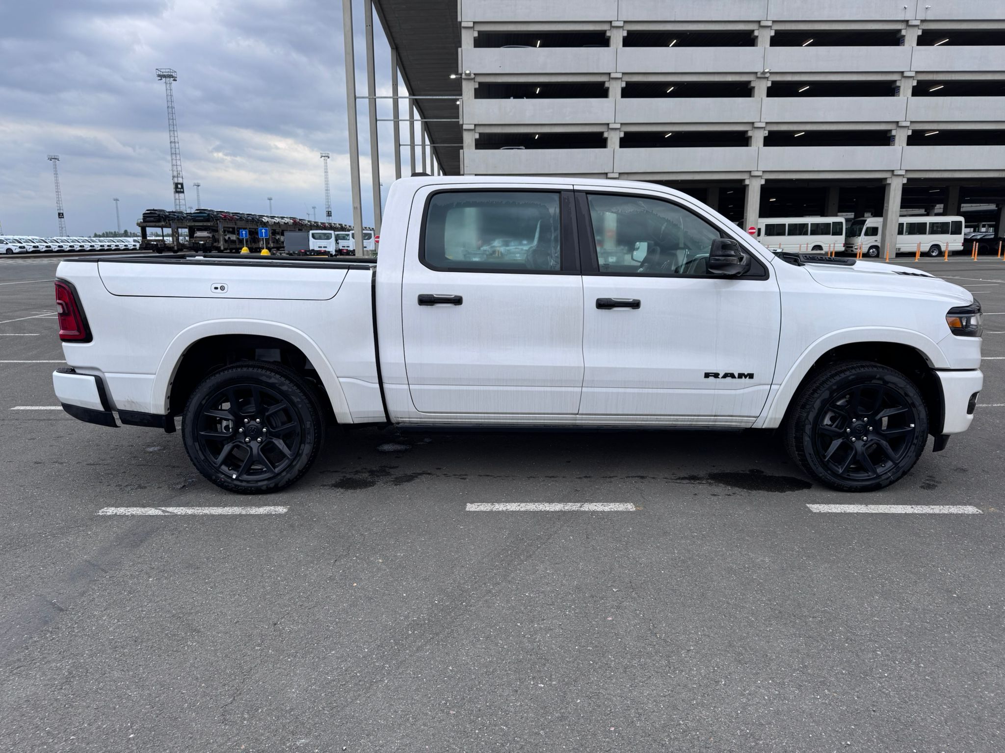 DODGE RAM