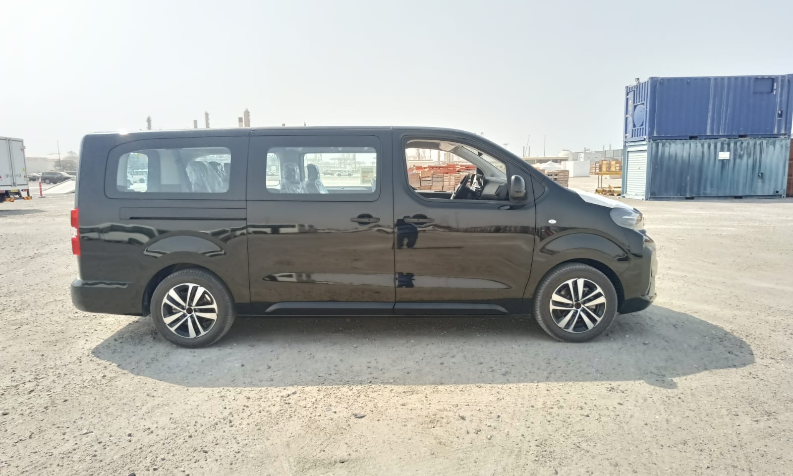 Peugeot Traveller