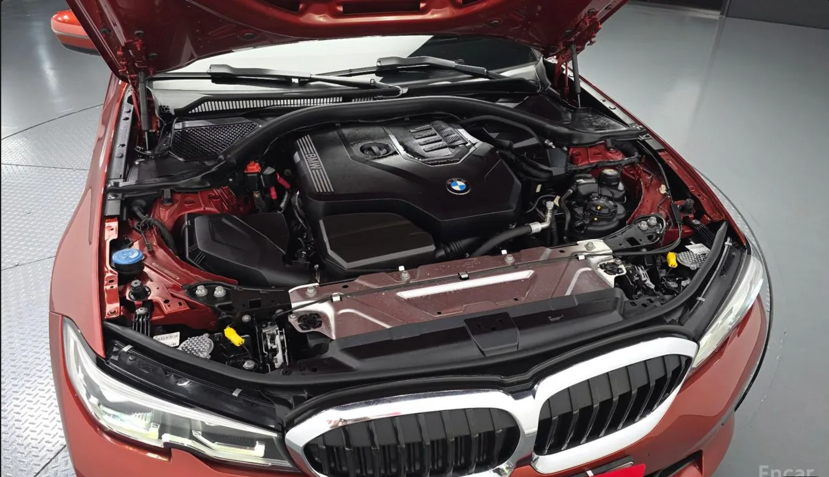BMW 320i