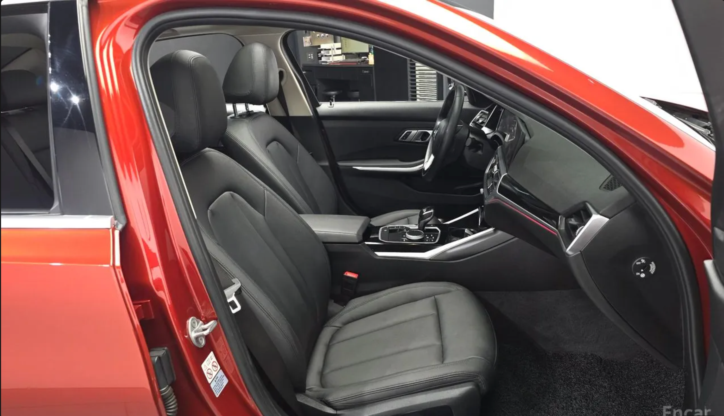 BMW 320i