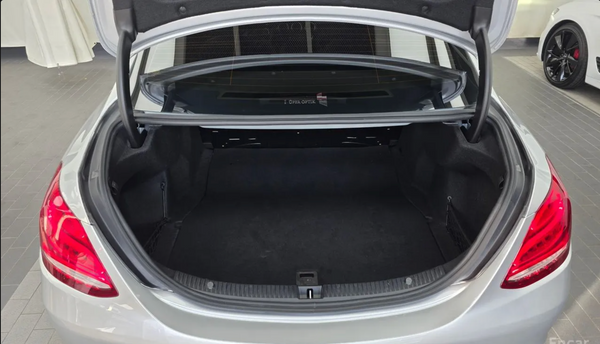 Mercedes C Class W205