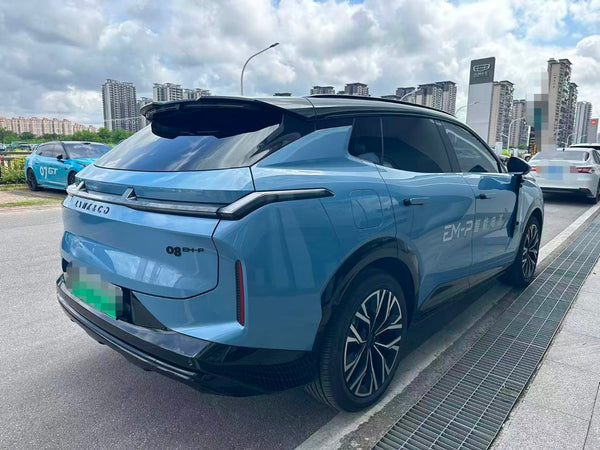 Lynk & Co 08