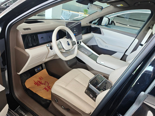 Denza N8 L Flagship