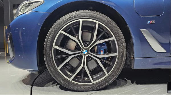 BMW 530e