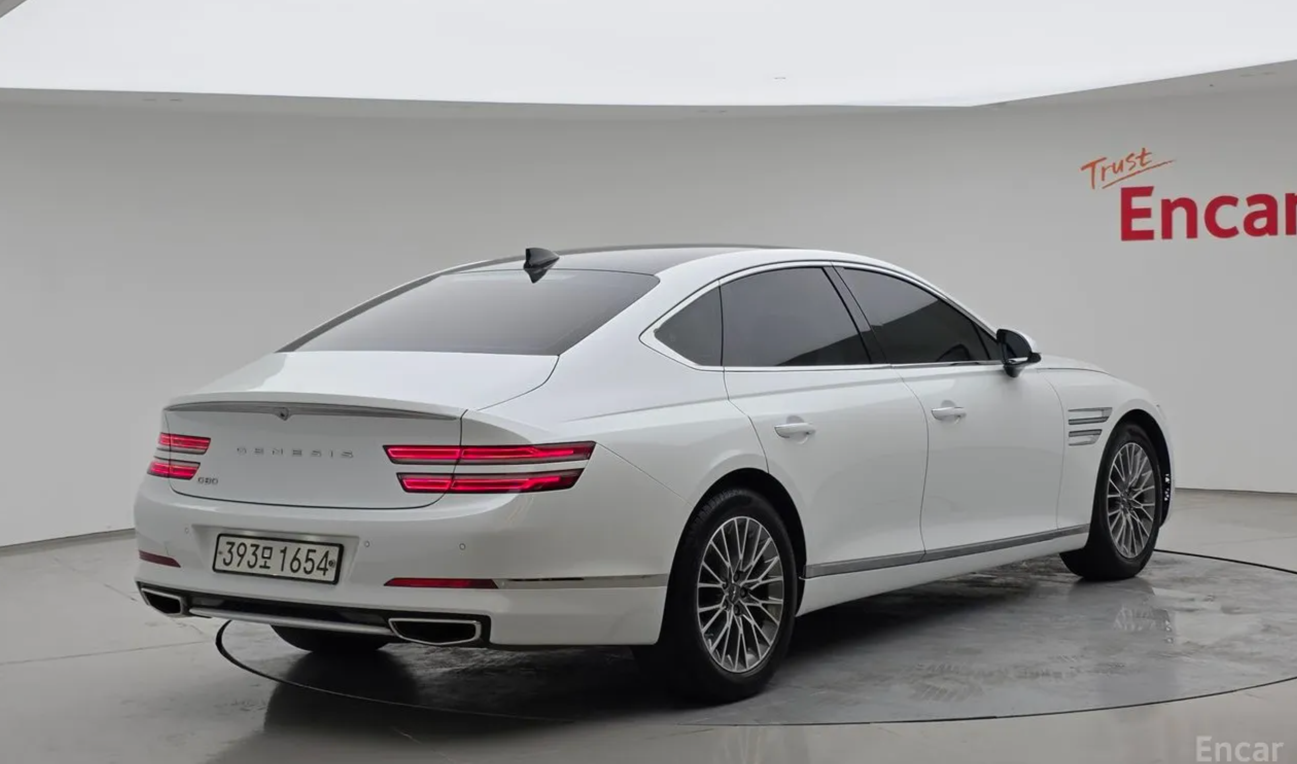 Genesis G80