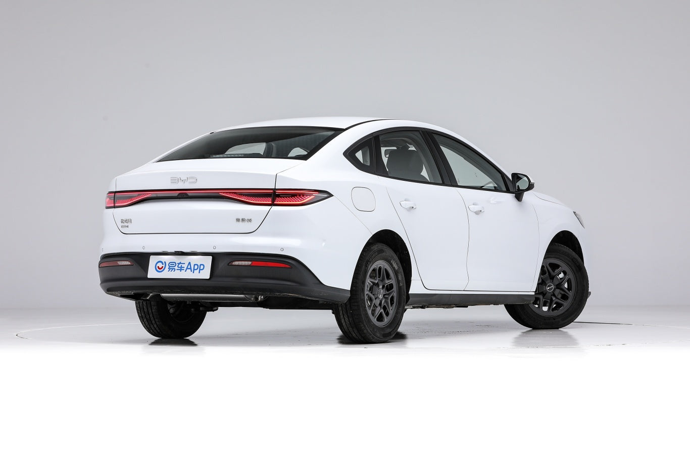 BYD SEAL 05