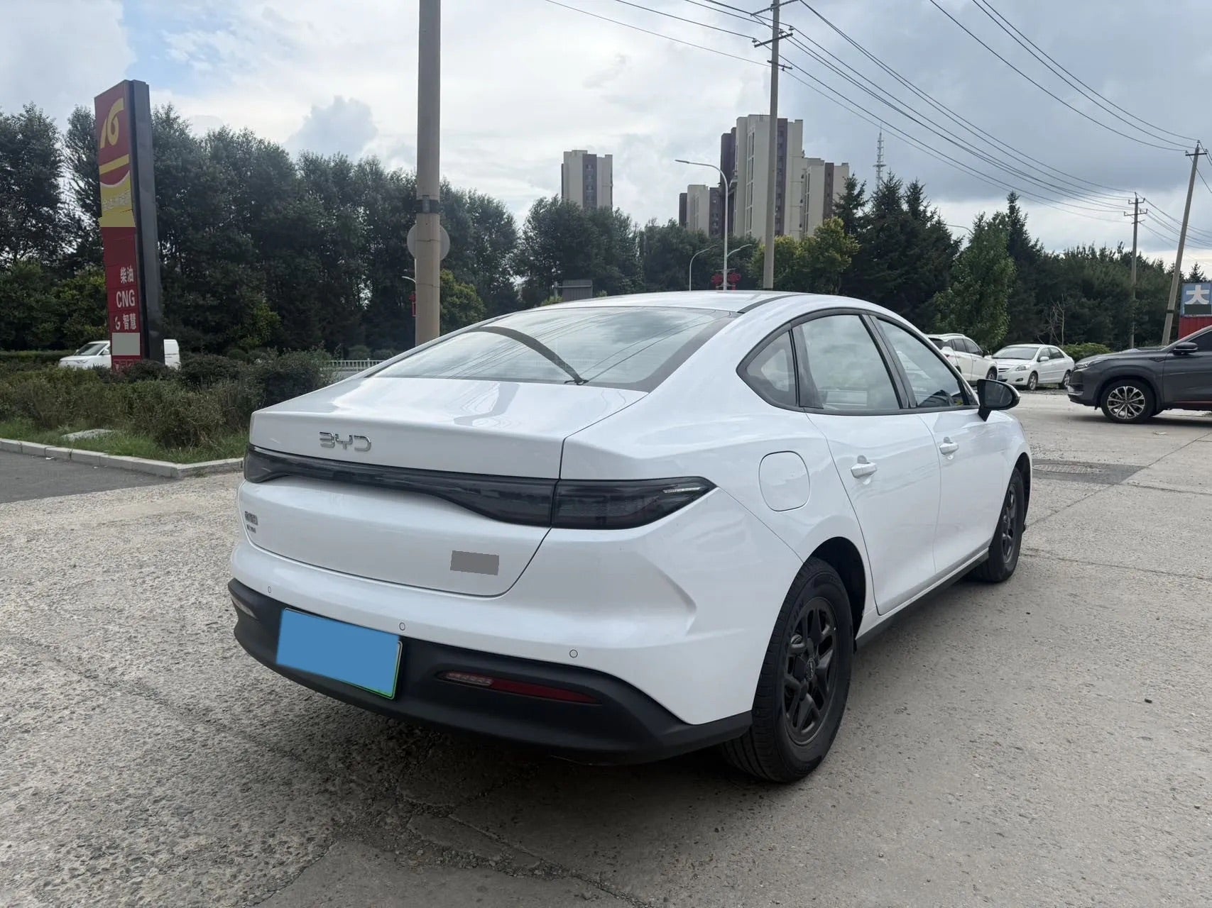 BYD SEAL 05