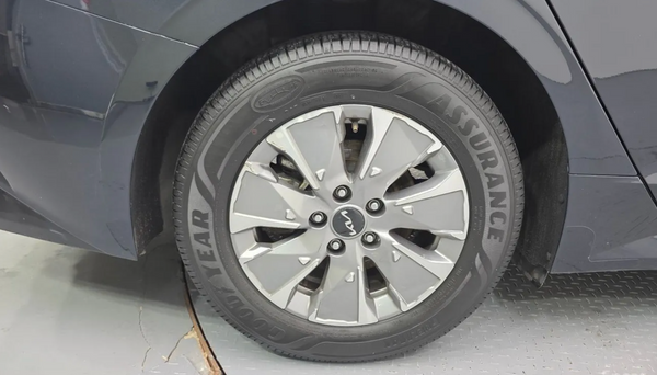 Kia K5 Hybrid