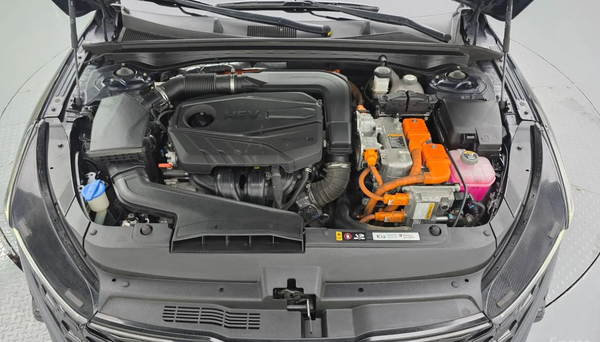 Kia K5 Hybrid