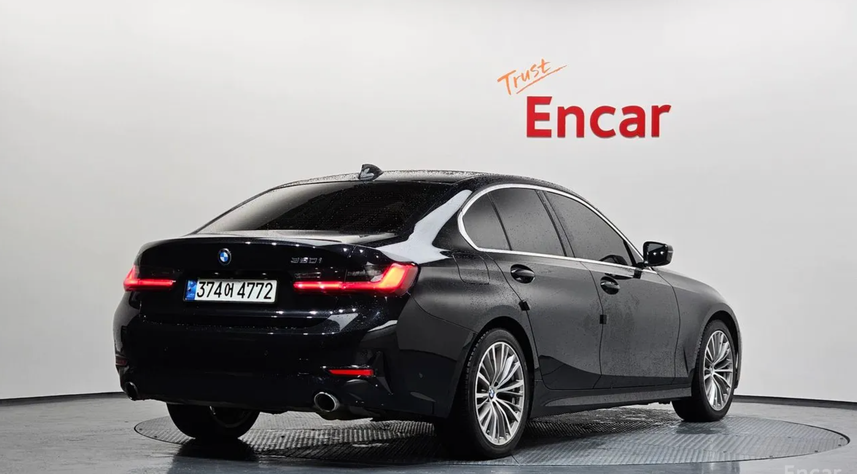 BMW 320i