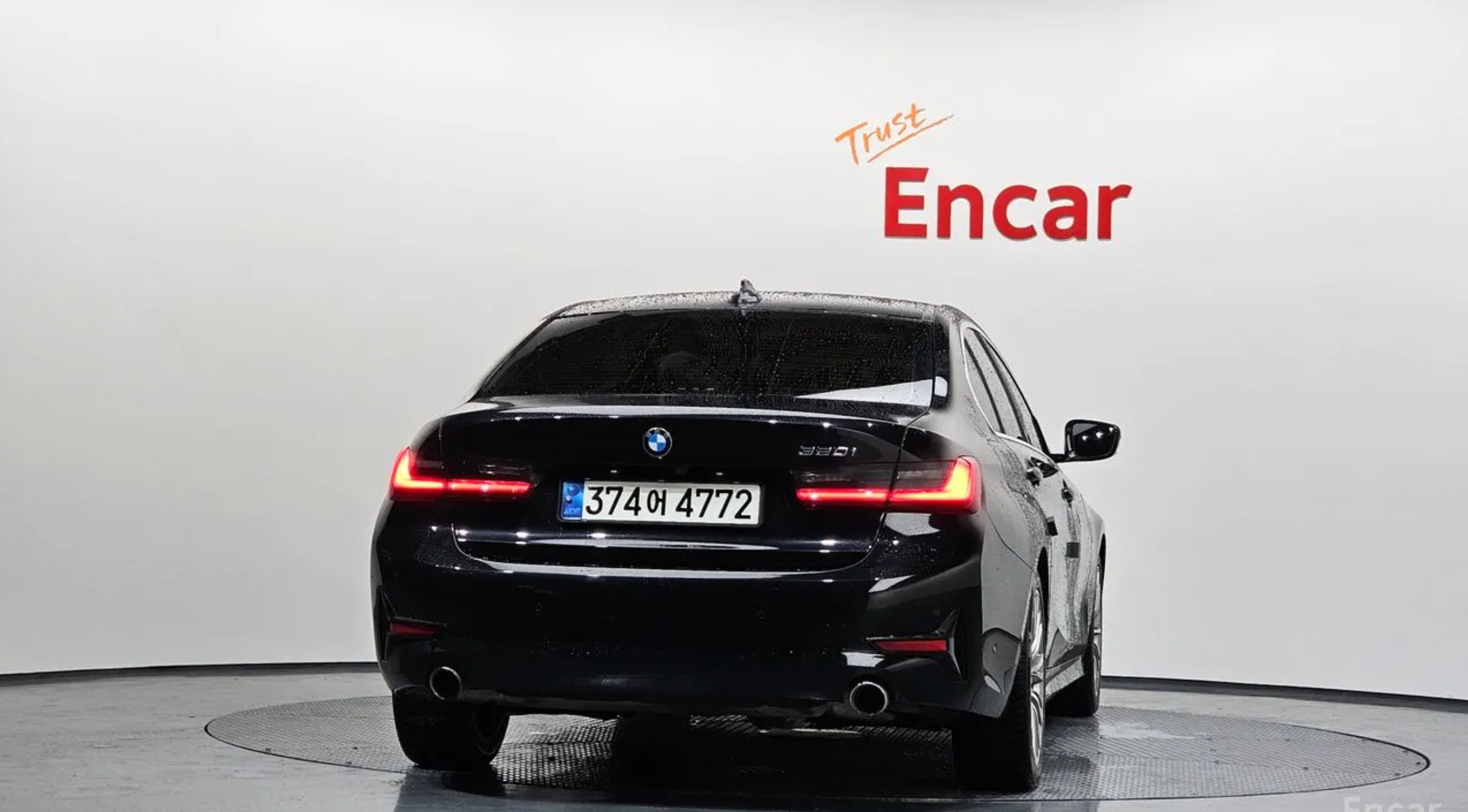 BMW 320i