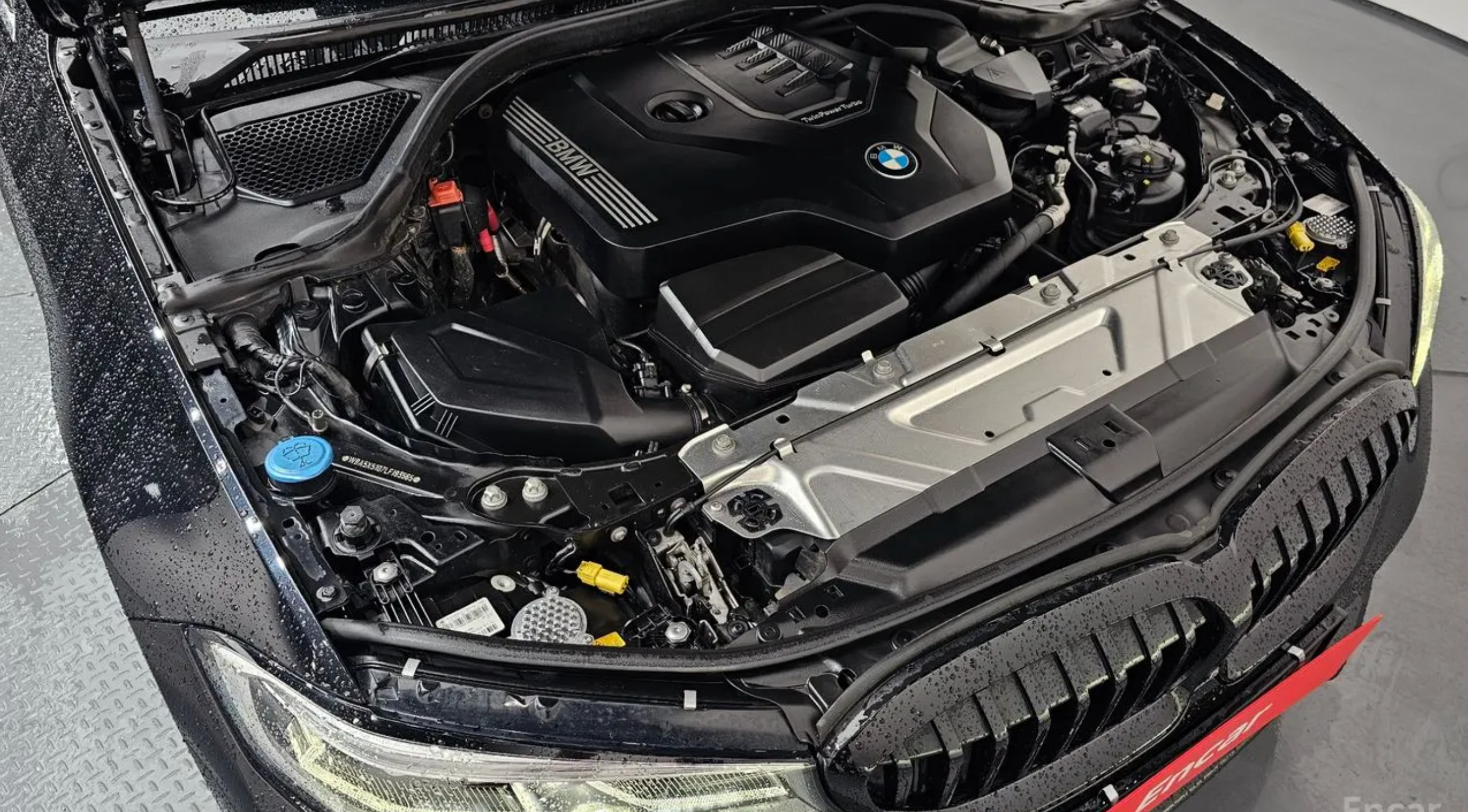 BMW 320i