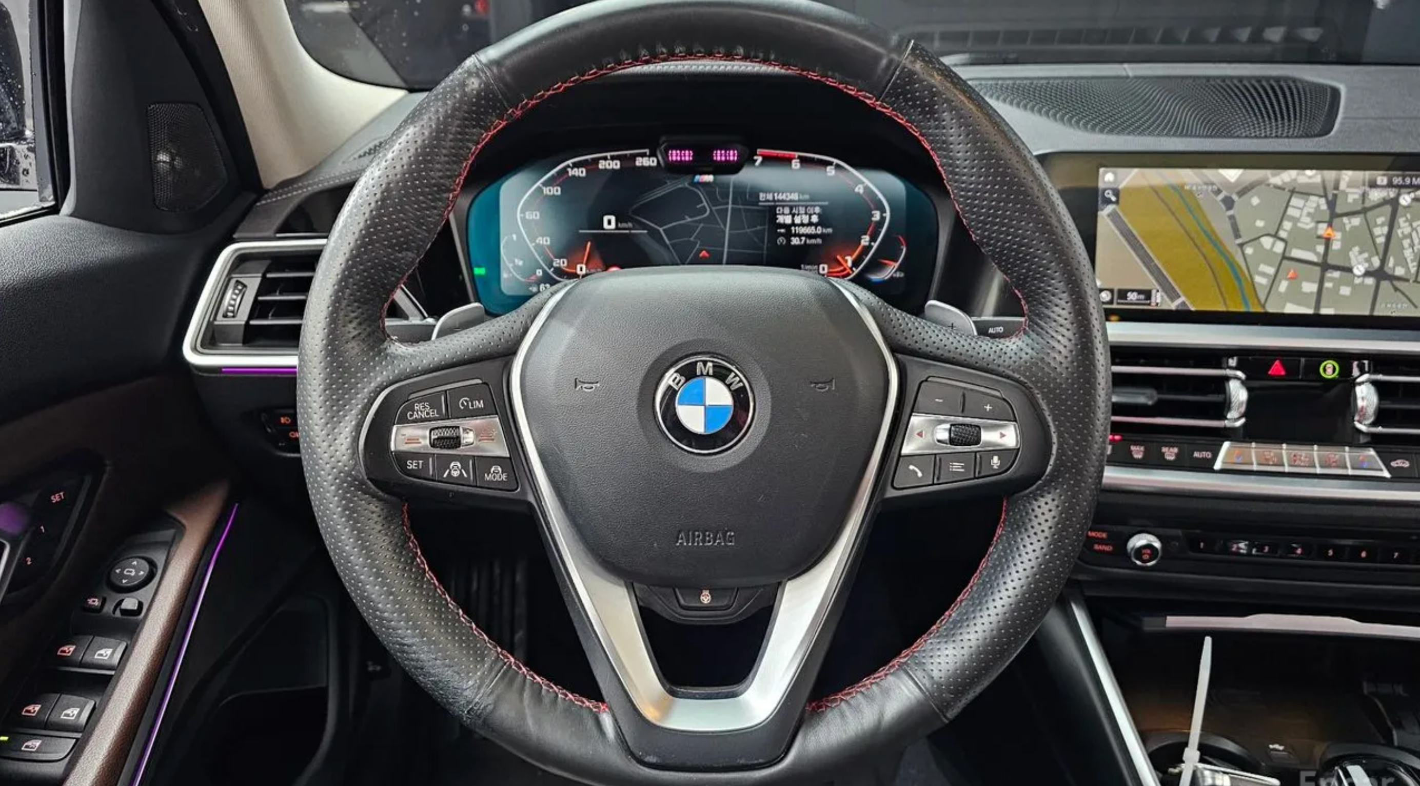 BMW 320i