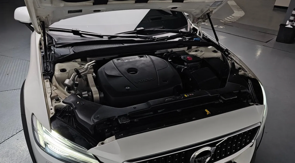 Volvo V60 T5