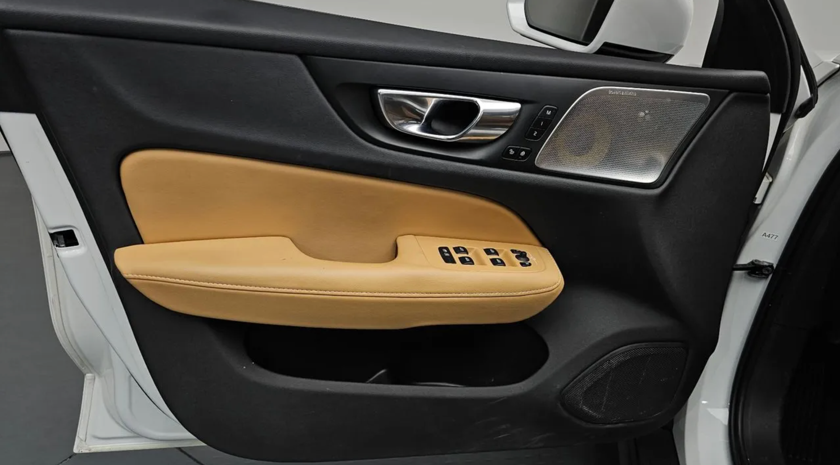Volvo V60 T5