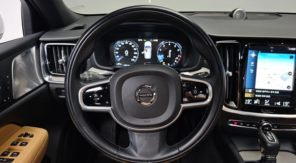 Volvo V60 T5