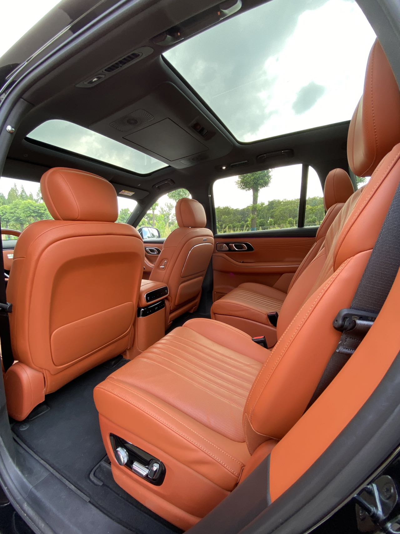 Geely Galaxy M9