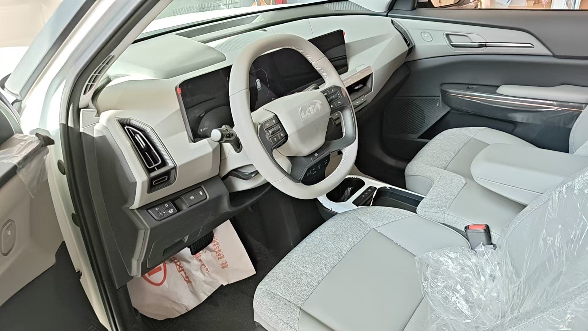 KIA EV5