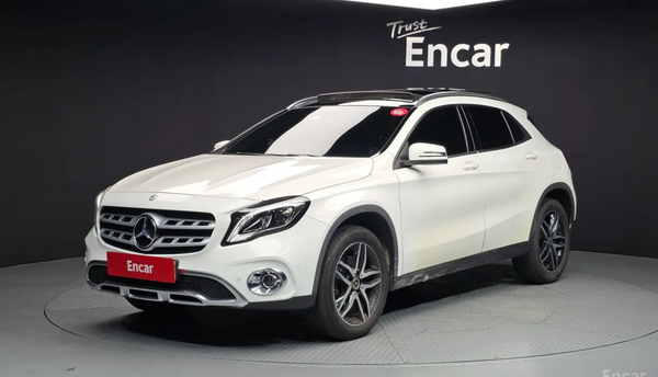 Mercedes GLA