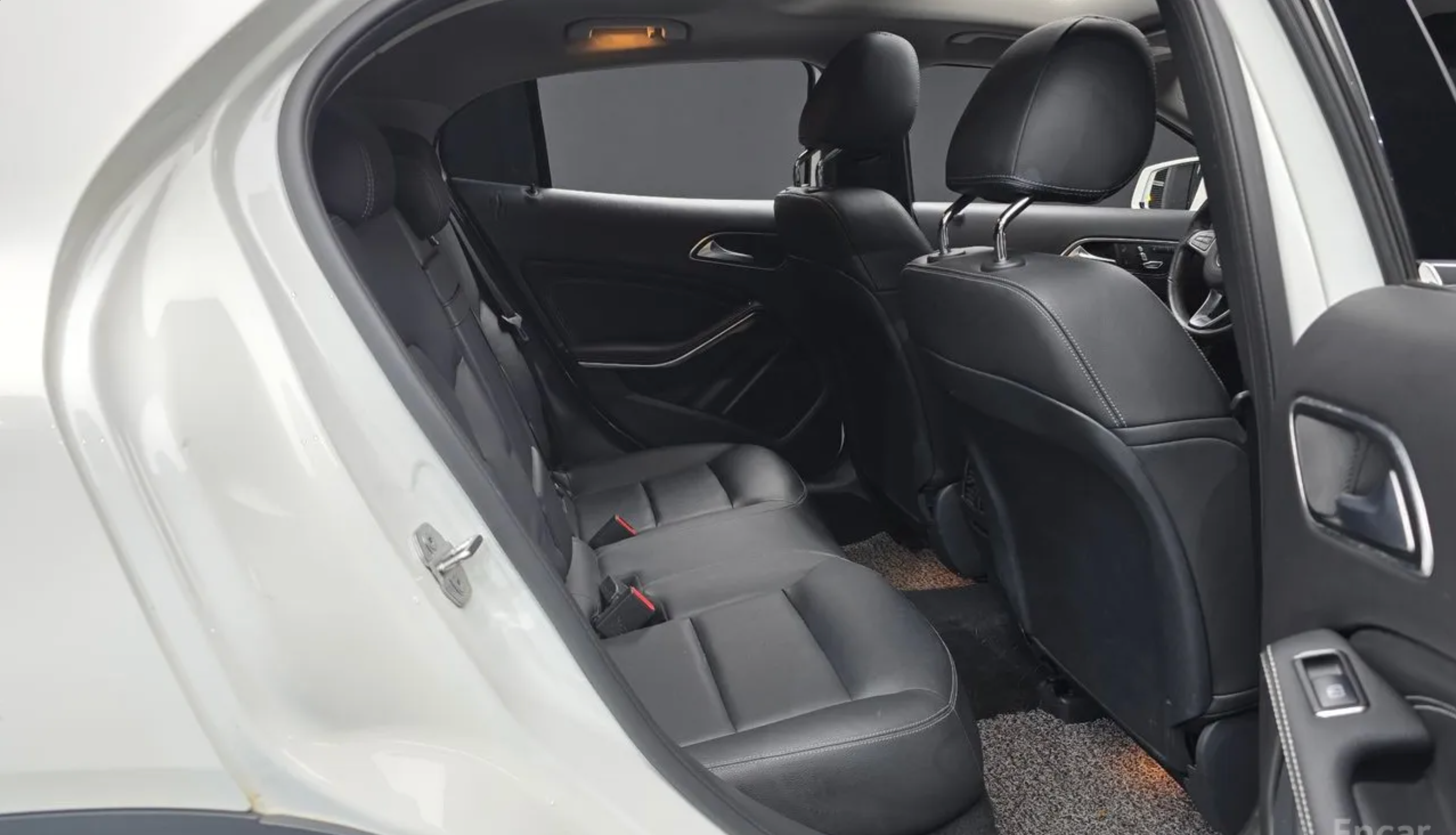Mercedes GLA