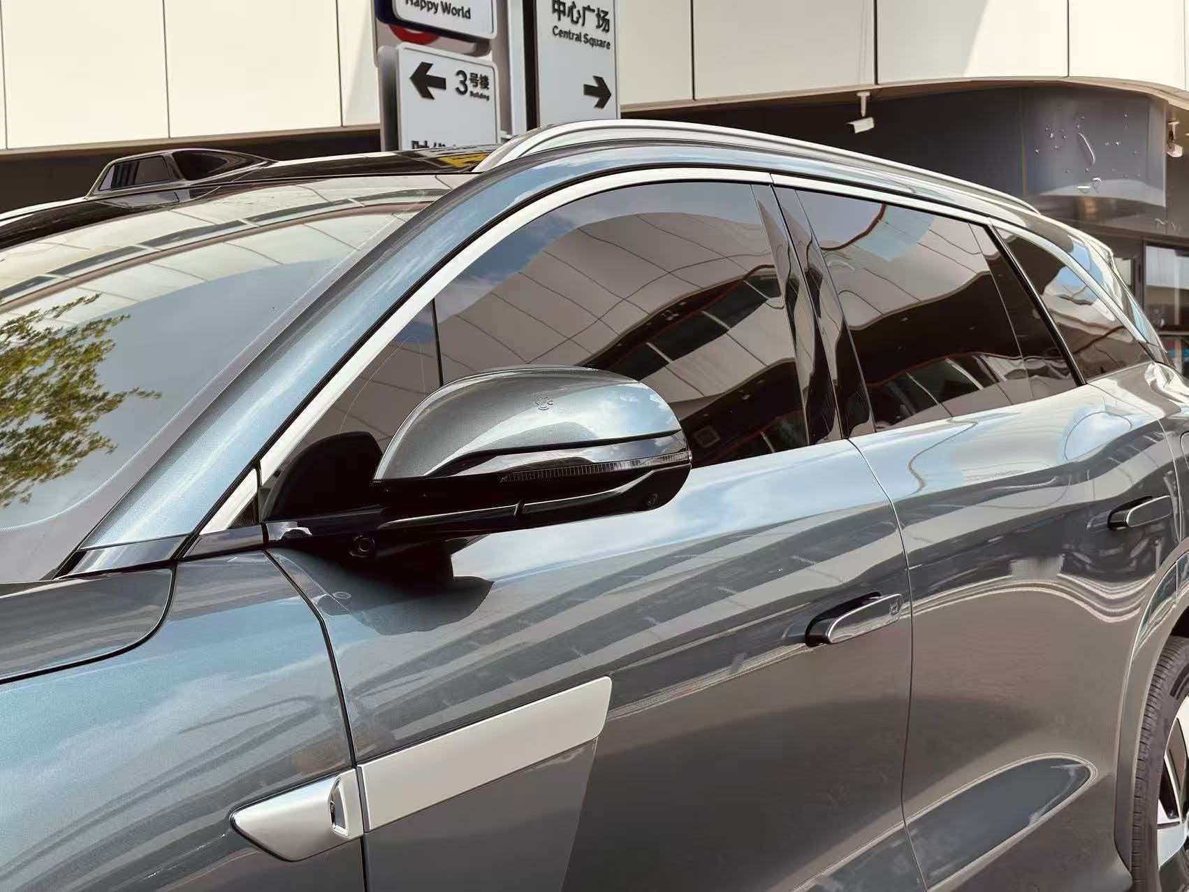 BYD Tang L