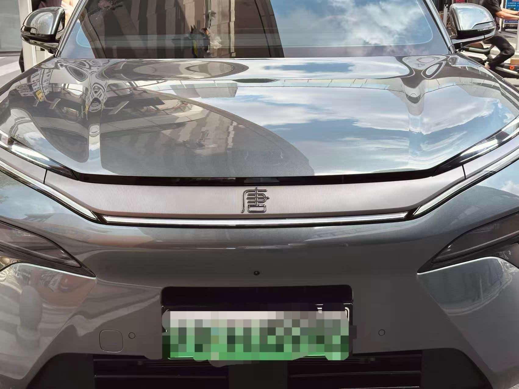 BYD Tang L