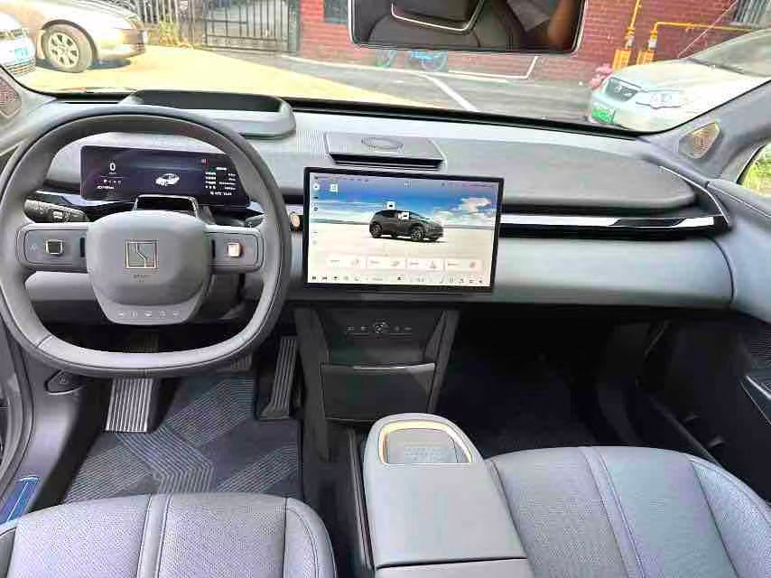 Zeekr X 5