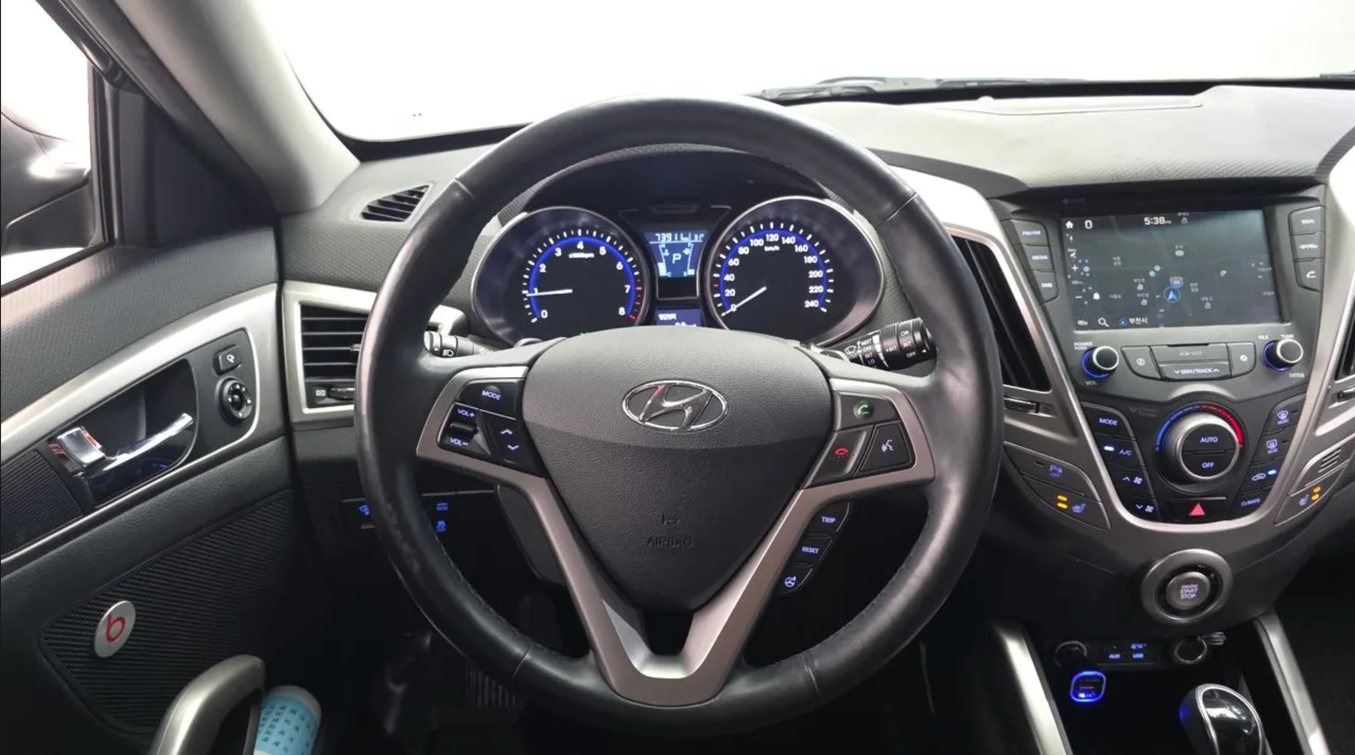 Hyundai Veloster