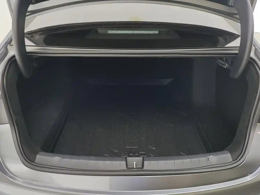BYD SEAL 05