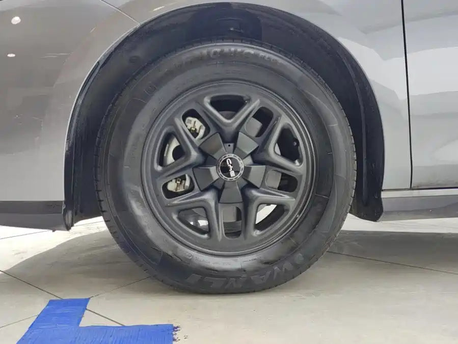 BYD SEAL 05