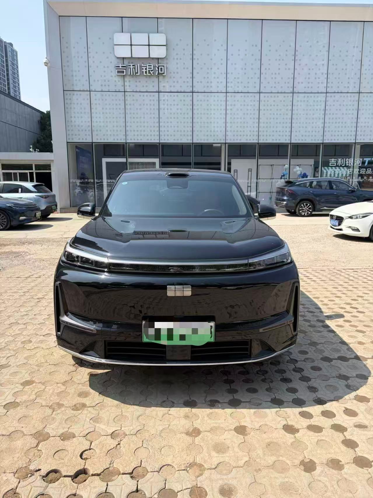 Geely Galaxy M9