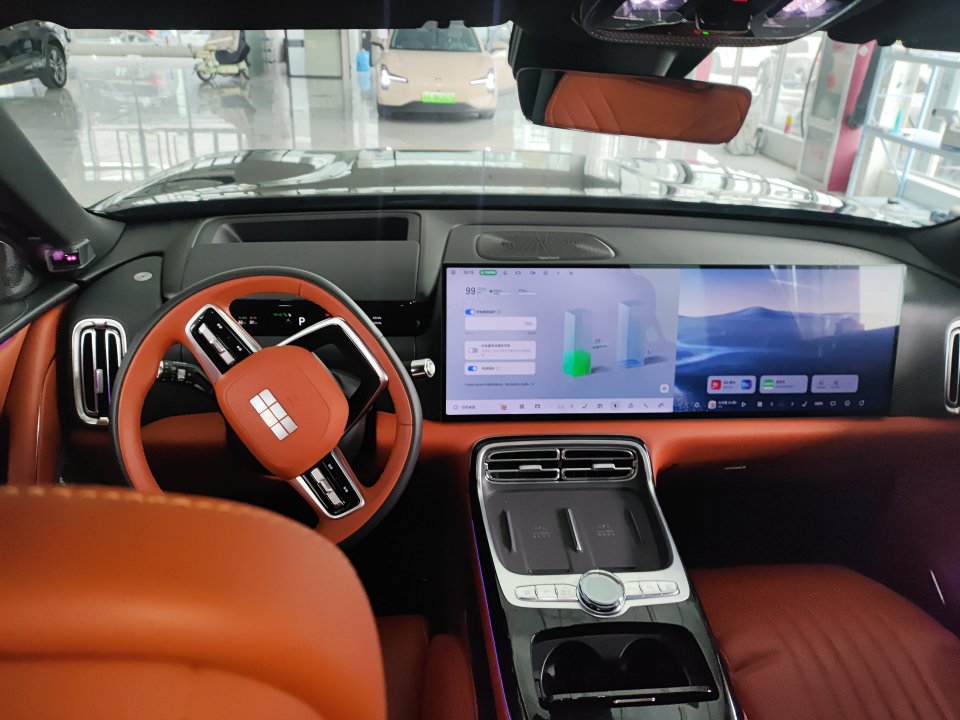 Geely Galaxy M9