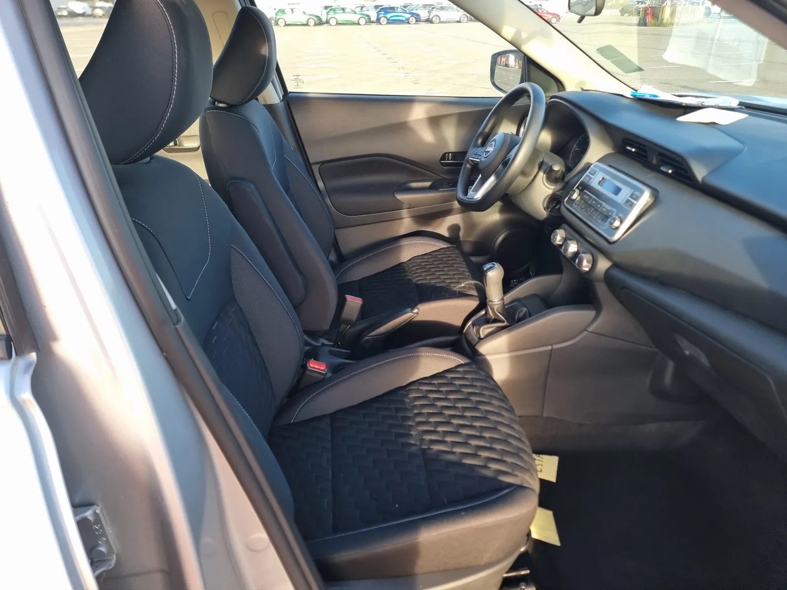 Nissan Kicks Visia