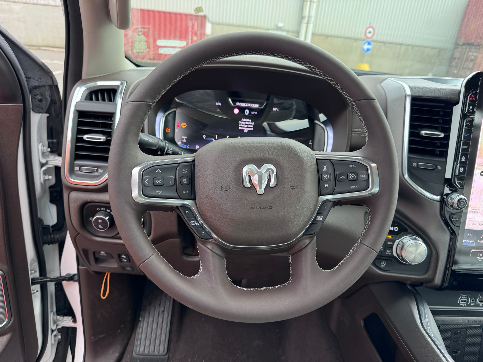 Ram 1500 Crew Cab Laramie